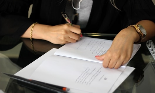 I will provide professional proofreading, writing, editing and translation services.