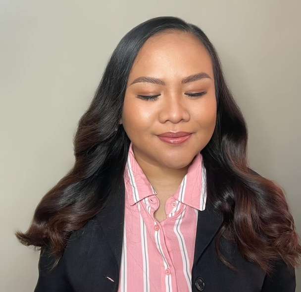 I can do voice-overs and any accounting job/tutoring