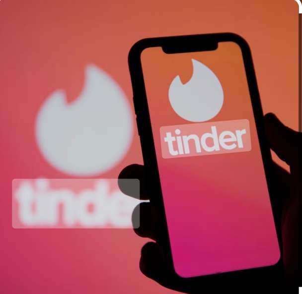 Te escribo un buen perfil de Tinder para que consigas pareja