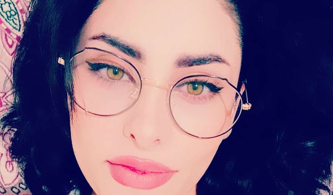 من در نوشتن و طراحی به شما کمک میکنم