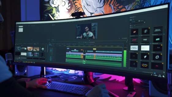 Expert Video Editor for Social Media