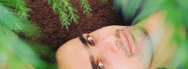 this is soheil have intermediate cert..,and english to persian translator and persian to english too